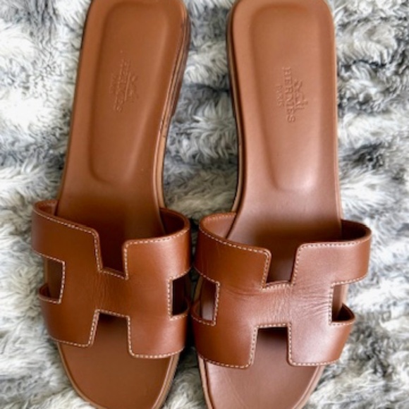 AUTHENTIC HERMES ORAN LEATHER SANDALS SLIDES SHOES 39 - Picture 4 of 8